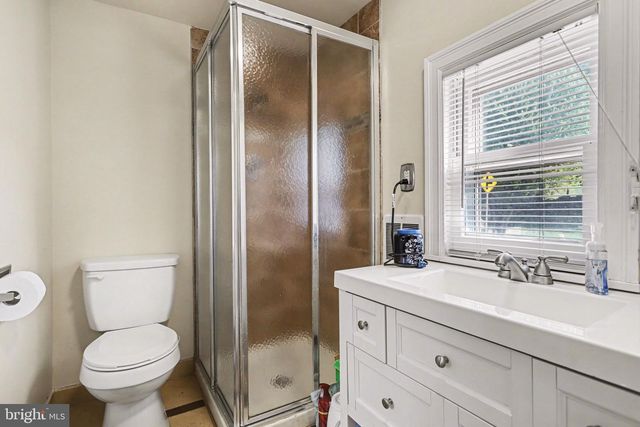 29 E MAIN ST, Railroad, PA 17355