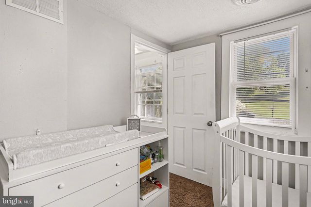 29 E MAIN ST, Railroad, PA 17355