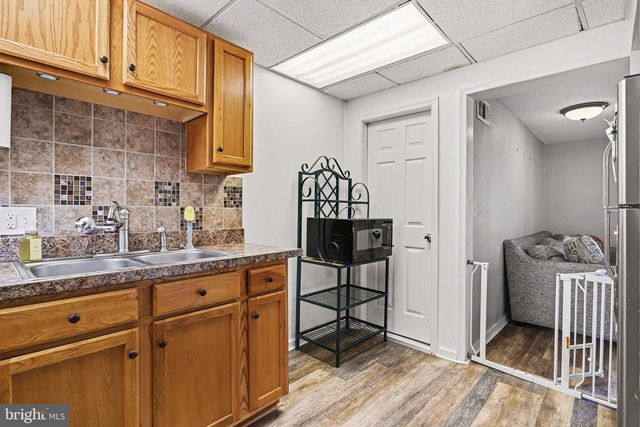 29 E MAIN ST, Railroad, PA 17355