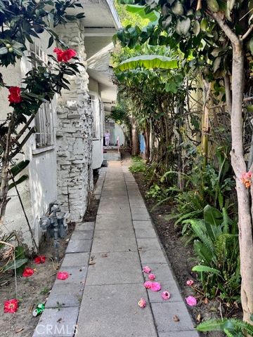 6208 Santa Fe, Huntington Park, CA 90255