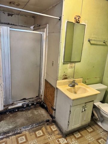 6208 Santa Fe, Huntington Park, CA 90255