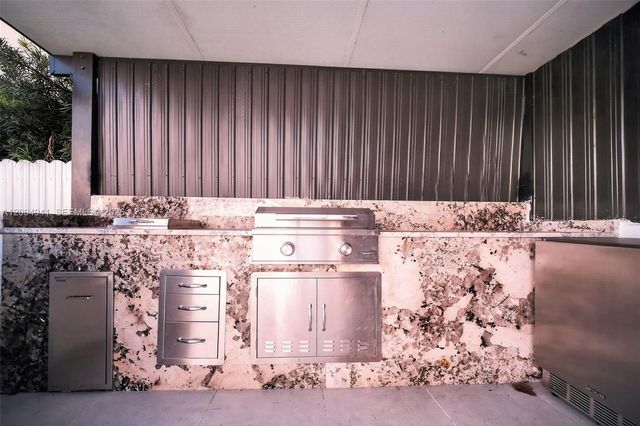 14471 SW 136th Pl, Miami, FL 33186