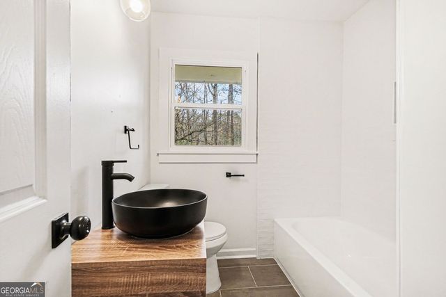 1875 Creekside Court, Decatur, GA 30032