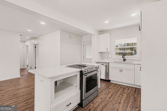 1875 Creekside Court, Decatur, GA 30032