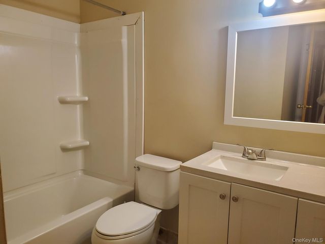 248 Concord Lane 248, Middletown, NY 10940