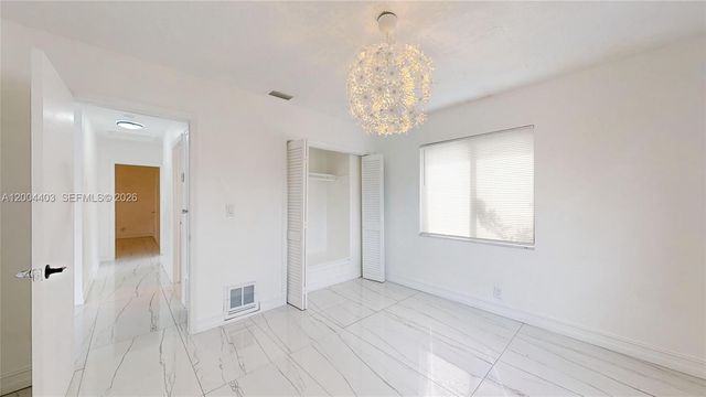 220 SW 8th Ave 1-2, Hallandale Beach, FL 33009