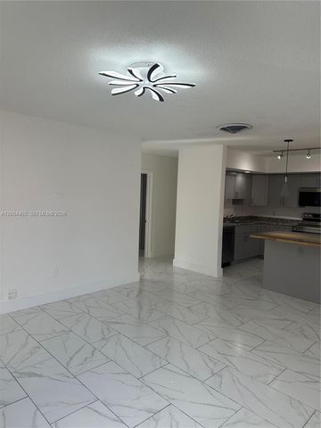 220 SW 8th Ave 1-2, Hallandale Beach, FL 33009