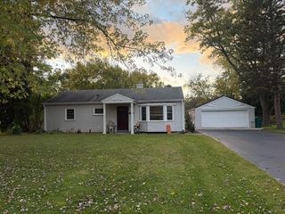 W162N9761 Mayflower DRIVE, Germantown, WI 53022