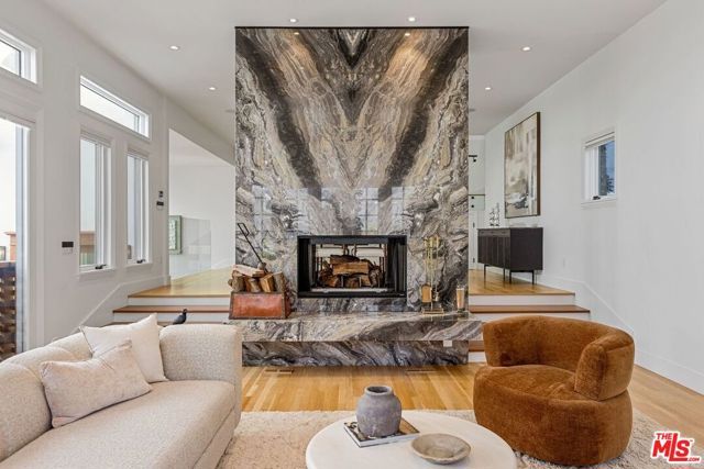 128 Roma Court, Marina Del Rey, CA 90292