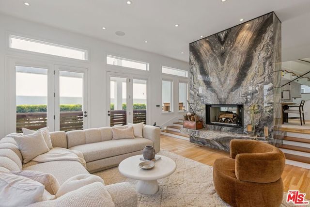 128 Roma Court, Marina Del Rey, CA 90292