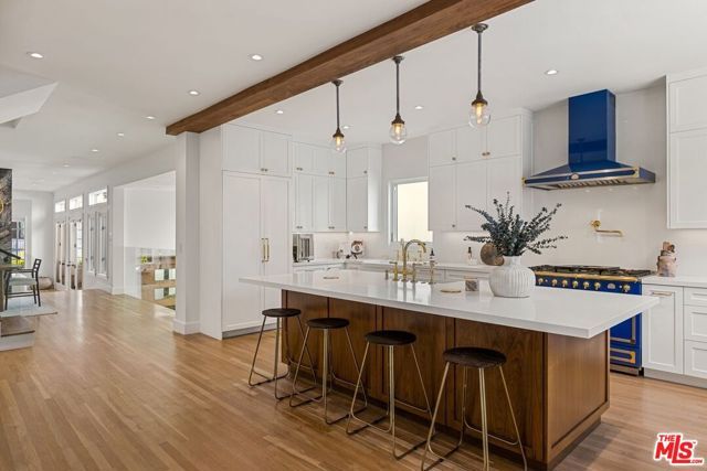 128 Roma Court, Marina Del Rey, CA 90292