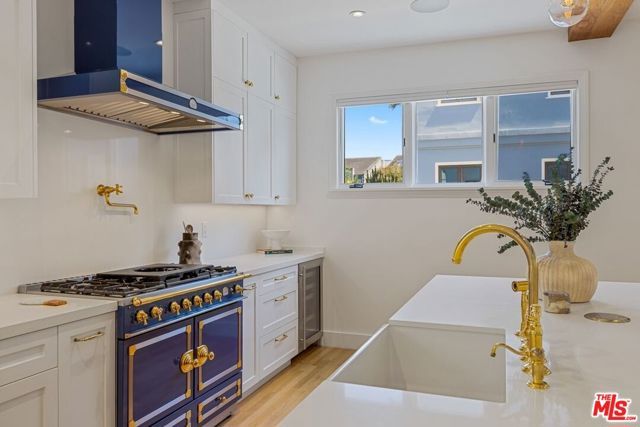 128 Roma Court, Marina Del Rey, CA 90292