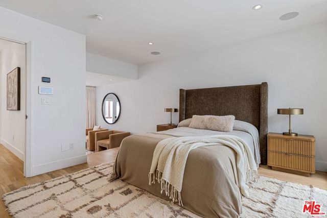 128 Roma Court, Marina Del Rey, CA 90292