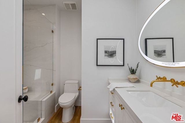 128 Roma Court, Marina Del Rey, CA 90292
