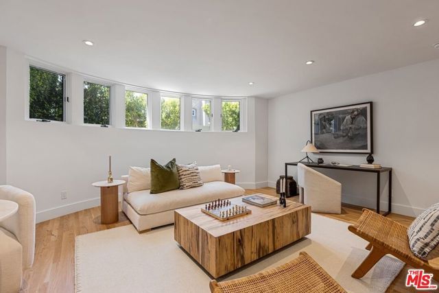 128 Roma Court, Marina Del Rey, CA 90292