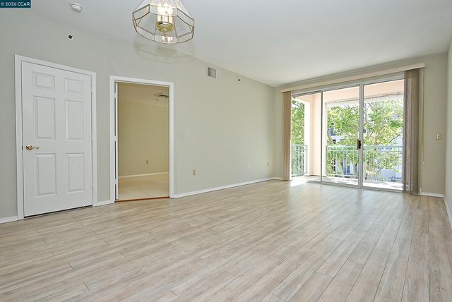 1840 Tice Creek Dr 2345, Walnut Creek, CA 94595