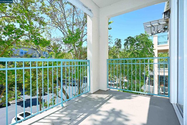 1840 Tice Creek Dr 2345, Walnut Creek, CA 94595