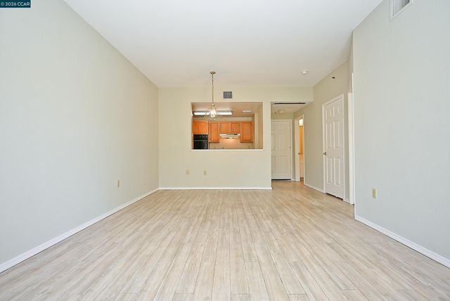 1840 Tice Creek Dr 2345, Walnut Creek, CA 94595