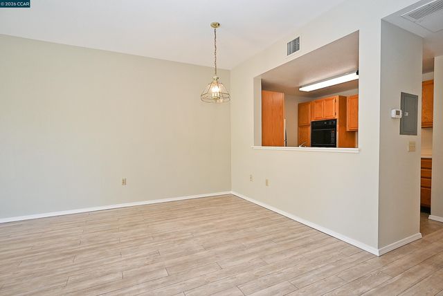 1840 Tice Creek Dr 2345, Walnut Creek, CA 94595