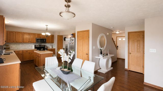 10308 Arbor Oak Dr, Louisville, KY 40229
