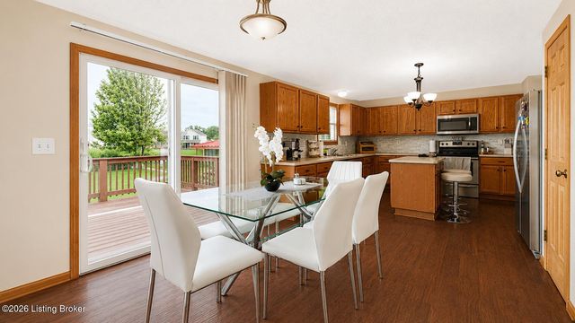 10308 Arbor Oak Dr, Louisville, KY 40229