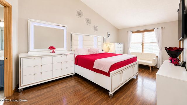 10308 Arbor Oak Dr, Louisville, KY 40229
