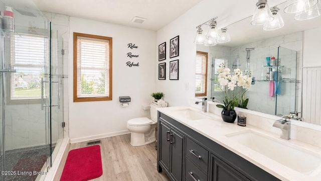 10308 Arbor Oak Dr, Louisville, KY 40229