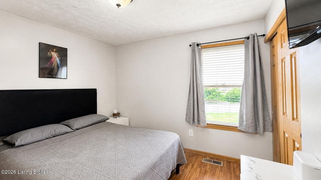10308 Arbor Oak Dr, Louisville, KY 40229