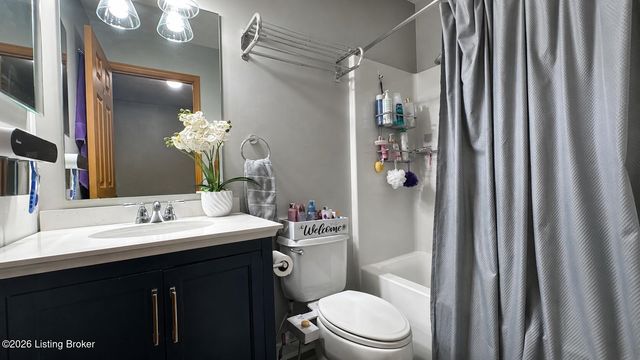10308 Arbor Oak Dr, Louisville, KY 40229