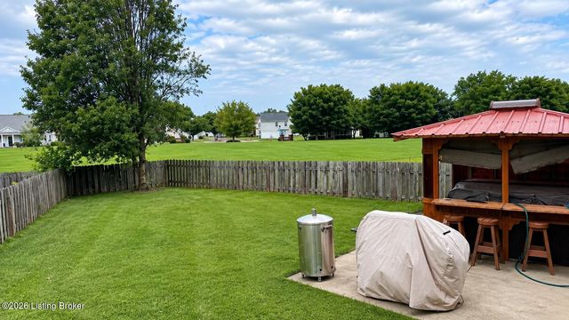10308 Arbor Oak Dr, Louisville, KY 40229