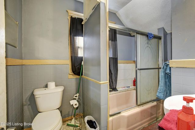 816 Dearborn Ave, Louisville, KY 40211