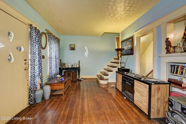 816 Dearborn Ave, Louisville, KY 40211