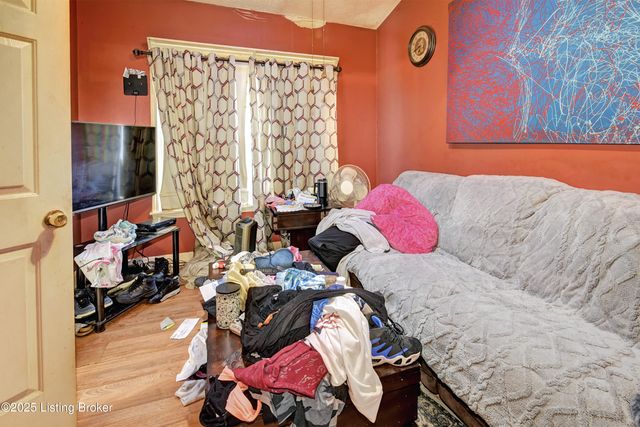 816 Dearborn Ave, Louisville, KY 40211