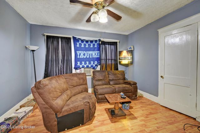 816 Dearborn Ave, Louisville, KY 40211