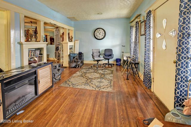 816 Dearborn Ave, Louisville, KY 40211