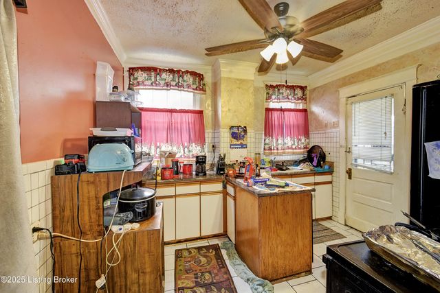 816 Dearborn Ave, Louisville, KY 40211