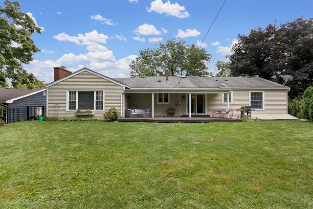 420 Hobby Avenue, Frankfort, IL 60423