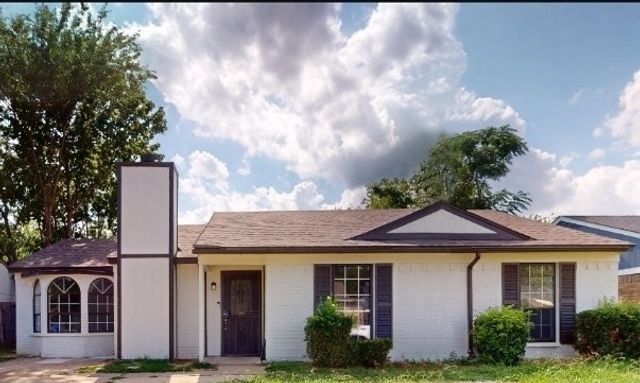 245 N Nachita Drive, Dallas, TX 75217