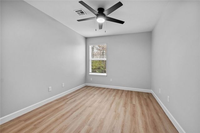 2077 N Kantz Lane, Fayetteville, AR 72703