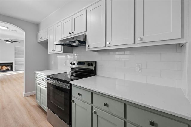 2077 N Kantz Lane, Fayetteville, AR 72703