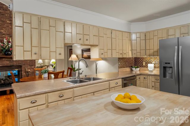 45 Monte Vista Place, Candler, NC 28715