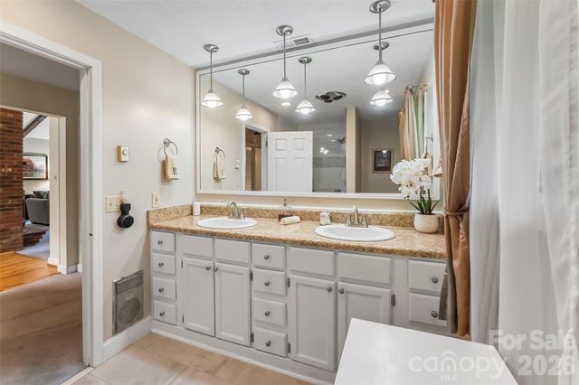 45 Monte Vista Place, Candler, NC 28715