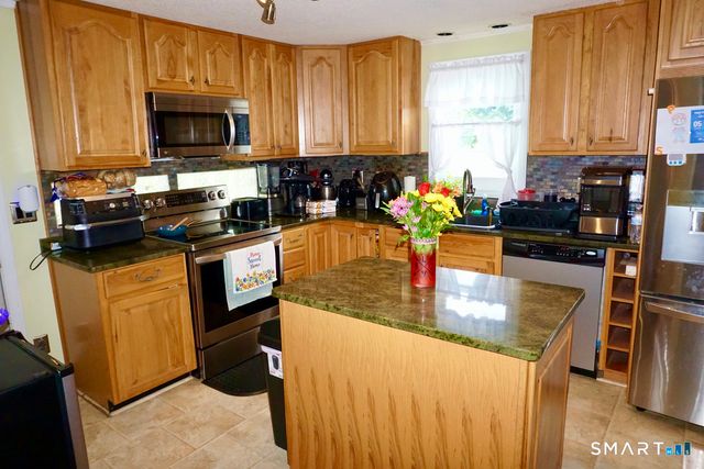 33 Colt Street, New Britain, CT 06052