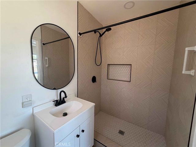 904 N 2nd Avenue, Upland, CA 91786