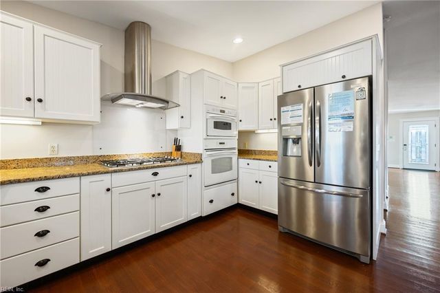 2857 Bluebill DR, Virginia Beach, VA 23456