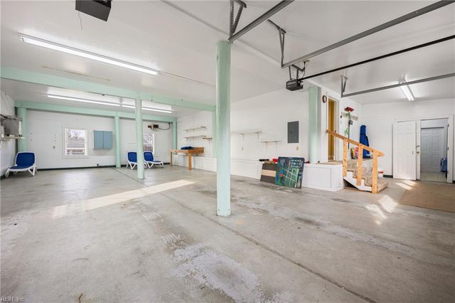 2857 Bluebill DR, Virginia Beach, VA 23456