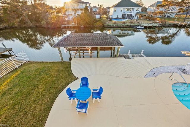 2857 Bluebill DR, Virginia Beach, VA 23456