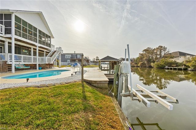 2857 Bluebill DR, Virginia Beach, VA 23456