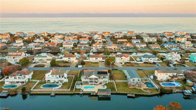 2857 Bluebill DR, Virginia Beach, VA 23456