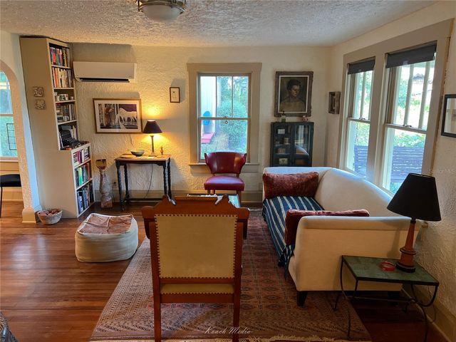 444 N JULIA AVENUE, Deland, FL 32720